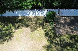 29 Burnside St, Nashua, NH 03064 - Photo 40