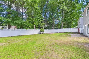 29 Burnside St, Nashua, NH 03064 - Photo 6