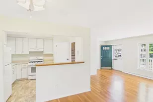 29 Burnside St, Nashua, NH 03064 - Photo 12