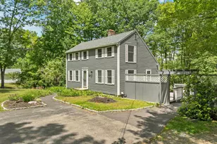 527 N Main St, Wolfeboro, NH 03894 - Photo 30