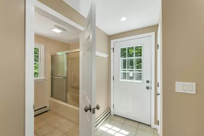 527 North Main Street, Wolfeboro, NH 03894 - Photo 14