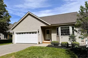 136 Hall Rd, Fremont, NH 03044 - Photo 1