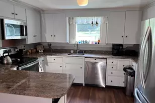 77 Ridge Ave, Claremont, NH 03743 - Photo 10