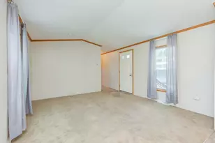 9 Chancellor Dr, Concord, NH 03303 - Photo 4