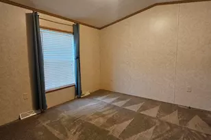 9 Chancellor Dr, Concord, NH 03303 - Photo 12