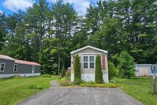 9 Chancellor Dr, Concord, NH 03303 - Photo 2