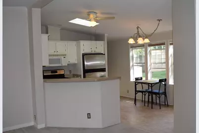 19 Harmony Way, Manchester, NH 03104 - Photo 6
