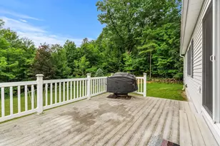 51 Rockland Rd, Weare, NH 03281 - Photo 38