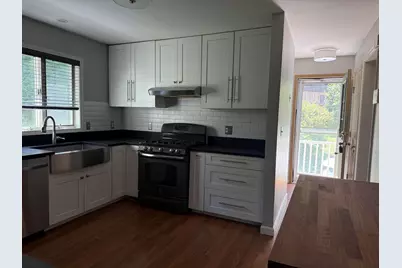 48 McIntyre Court, Manchester, NH 03104 - Photo 4