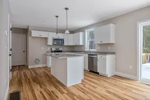 55 Mills Shore Dr, Hampstead, NH 03841 - Photo 6