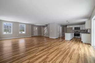 55 Mills Shore Dr, Hampstead, NH 03841 - Photo 10