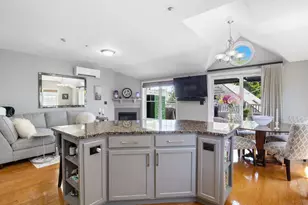 43 Cornwall St, Portsmouth, NH 03801 - Photo 8