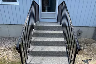 18 Bluestone Dr, Nashua, NH 03060 - Photo 2