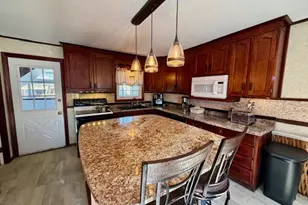 355 Willard St, Berlin, NH 03570 - Photo 6