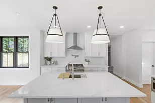 17 Newbury Rd, Pelham, NH 03076 - Photo 8
