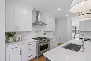 17 Newbury Rd, Pelham, NH 03076 - Photo 6