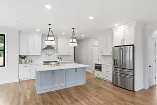 17 Newbury Rd, Pelham, NH 03076 - Photo 4