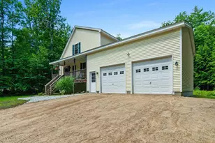 633 Beauty Hill Rd, Barnstead, NH 03218 - Photo 2