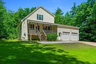 633 Beauty Hill Rd, Barnstead, NH 03218 - Photo 1