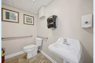165 Kelley Street #A, Manchester, NH 03102 - Photo 12