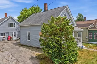 10 Birch St, Derry, NH 03038 - Photo 4