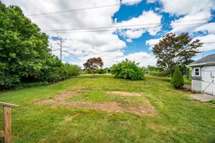46 Coakley Rd, Portsmouth, NH 03801 - Photo 4