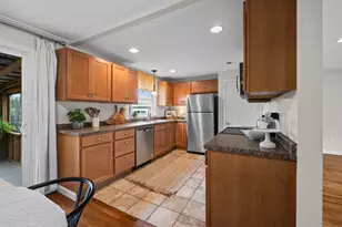 46 Coakley Rd, Portsmouth, NH 03801 - Photo 12