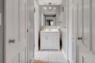 2 Queensway Cir, Nashua, NH 03062 - Photo 22