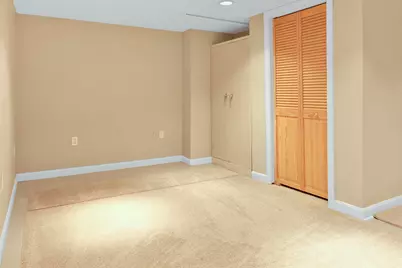 2 Queensway Circle, Nashua, NH 03062 - Photo 32