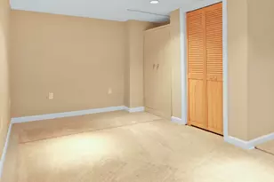 2 Queensway Cir, Nashua, NH 03062 - Photo 32