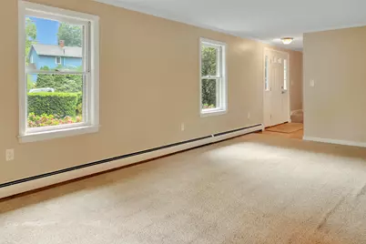 2 Queensway Circle, Nashua, NH 03062 - Photo 18