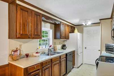 24 Foothills Way, Tilton, NH 03276 - Photo 4