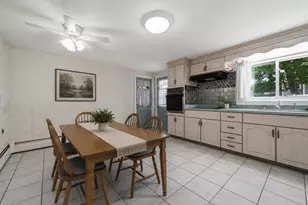 19 Carroll St, Nashua, NH 03063 - Photo 10