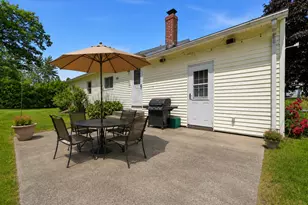 19 Carroll St, Nashua, NH 03063 - Photo 30