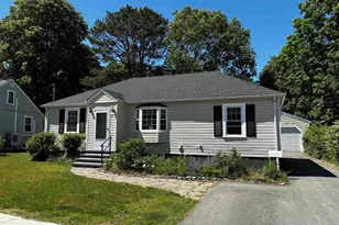 617 Colonial Dr, Portsmouth, NH 03801 - Photo 2