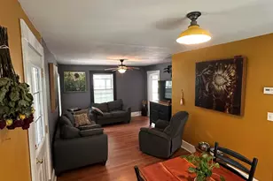 20 Pleasant St, Fitzwilliam, NH 03447 - Photo 8