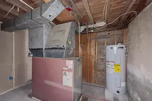 25 Kendall Ave, Manchester, NH 03103 - Photo 20