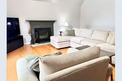 20 Lamprey Village Drive, Epping, NH 03042 - Photo 10