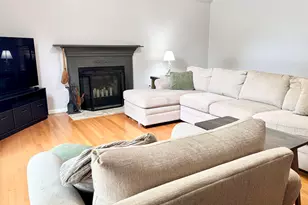 20 Lamprey Village Dr, Epping, NH 03042 - Photo 10