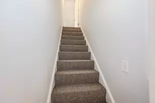 258 Belmont St, Manchester, NH 03103 - Photo 20