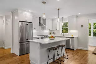 293 Peverly Hill Rd, Portsmouth, NH 03801 - Photo 2