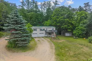 45 Concord St, Belmont, NH 03220 - Photo 2