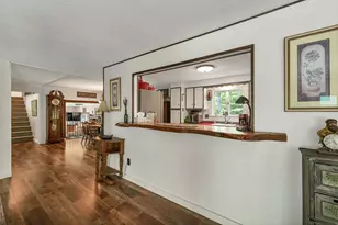 539 N Main St, Wolfeboro, NH 03894 - Photo 18