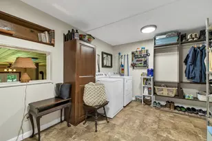 539 N Main St, Wolfeboro, NH 03894 - Photo 36