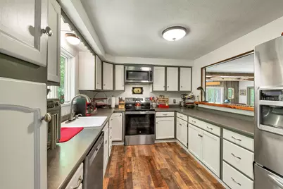 539 N Main Street, Wolfeboro, NH 03894 - Photo 14