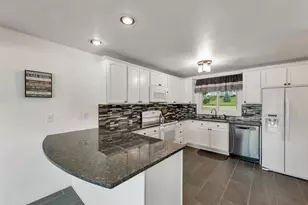 95 Georgetown Dr, Barnstead, NH 03225 - Photo 4