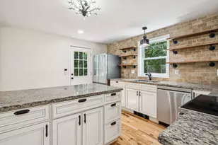 14 Rosewood Dr, Bow, NH 03304 - Photo 6
