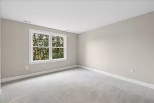 214 Pembroke St, Pembroke, NH 03275 - Photo 30