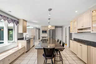 54 Crestwood Dr, Hollis, NH 03049 - Photo 6