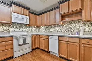 9 Northbrook Dr, Manchester, NH 03102 - Photo 10